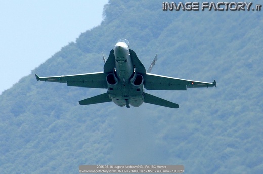2005-07-16 Lugano Airshow 043 - FA-18C Hornet